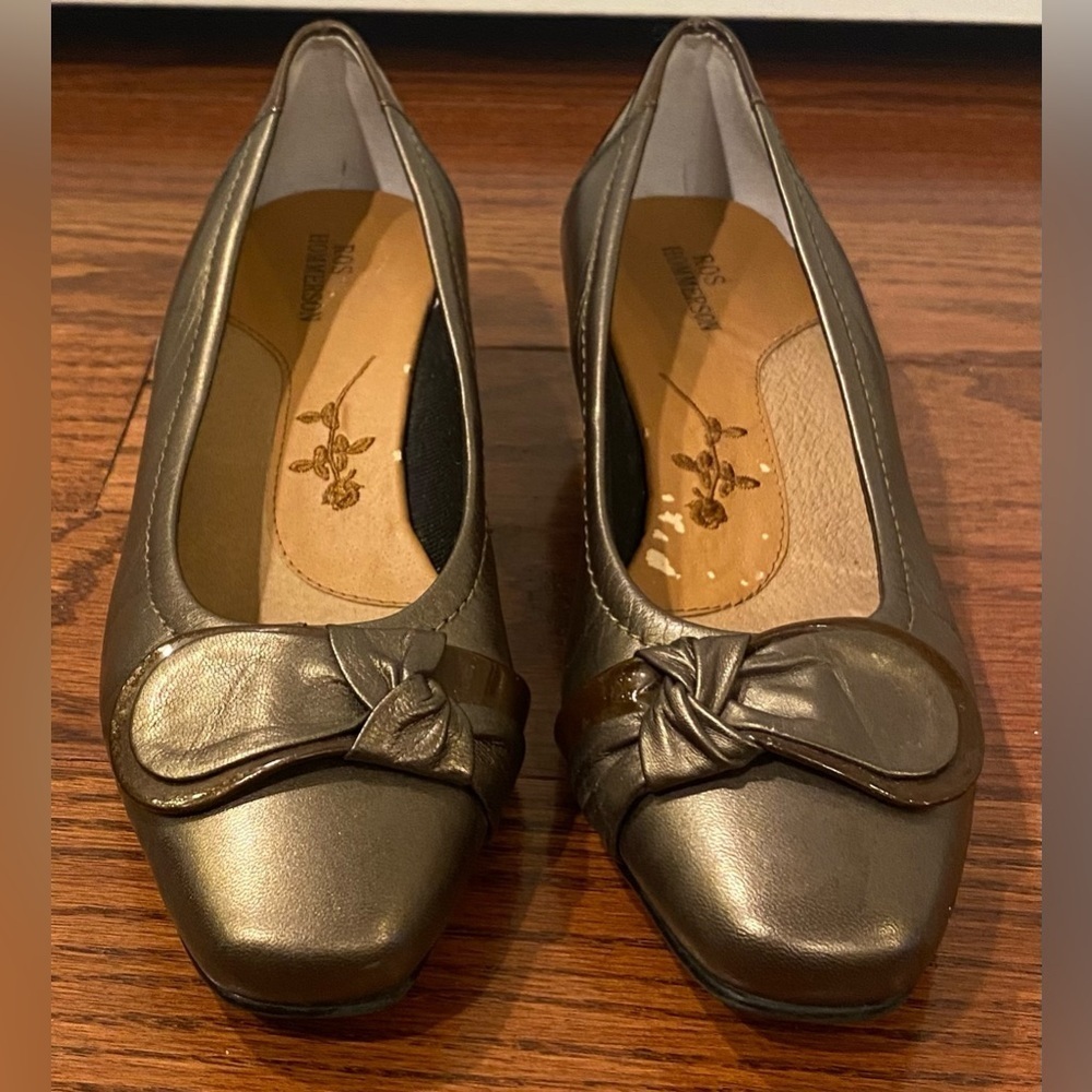 Ros Hommerson Shoes Sz 6M Metallic Bronze Two-tone Leather Decorative Bow